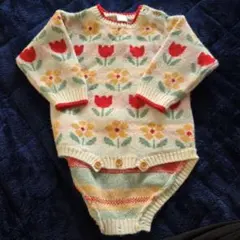 バースデイ　フタフタ　チューリップ柄ニットロンパース 80㎝