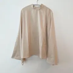 しまむら OFALO 袖スリット入りブラウス