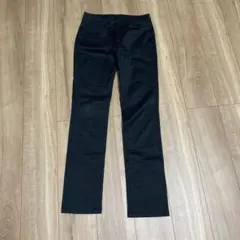 UNIQLO ブラックパンツ