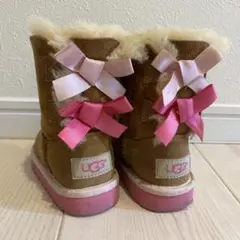 UGG リボン付き ブラウン ピンク ブーツ
