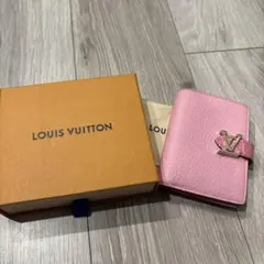 LOUIS VUITTON 二つ折り財布 ピンクのサムネイル