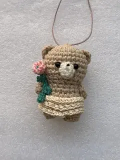 くまのあみぐるみキーホルダー 小さめ ハンドメイド お花付き