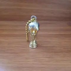 FIFA　ワールドカップ　サッカー　トロフィー　キーホルダー