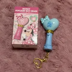 Y*I様 ディズニーストア　ミニー　ペンライトキーチェーン　水色