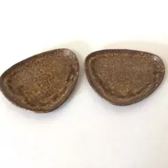 食器(陶器)2枚のサムネイル