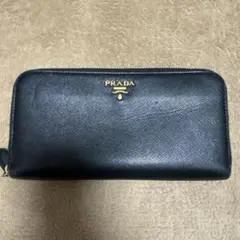 PRADA ブラック レザー 長財布