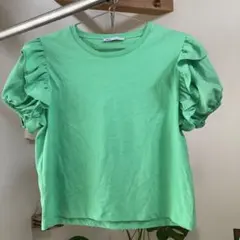 ZARA フリルスリーブ 半袖カットソー グリーン Mのサムネイル