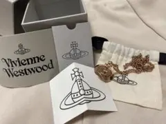 Vivienne Westwood ピンクゴールド　スモールオーブ　ネックレスのサムネイル