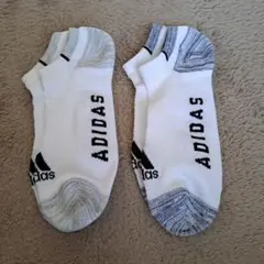 adidas スニーカーソックス２足セット