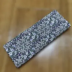 カットクロス 紫のお花柄
