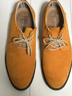 オレンジ スエード レースアップシューズ