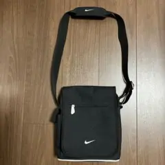 NIKE ナイキ　ショルダーバッグ　ブラック