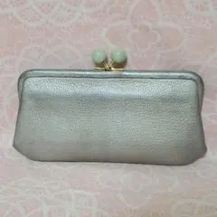 perche ペルケ アクリル玉 がま口 長財布 シルバー やぎ革のサムネイル