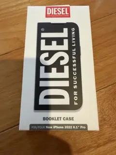 DIESEL iPhone 14 Pro 手帳型ケース ブラックのサムネイル