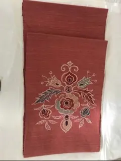 赤色刺繍花柄帯