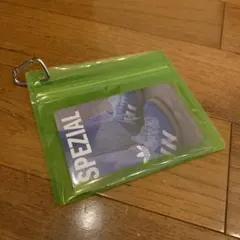 Item thumbnail for item c38ec103-4ae1-42e1-909f-02288542970e