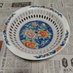 有田焼 鍋島焼窯元 和泉作 色鍋島 染錦 牡丹唐草 透かし菓子鉢 飾り皿