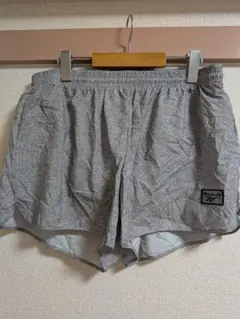 美品✨Reebok ショート 灰色 パンツ L