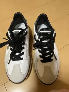 Onitsuka Tiger スニーカー 22.5cmのサムネイル