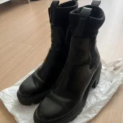 ZARA ザラ　サイドゴアブーツ　ブラック