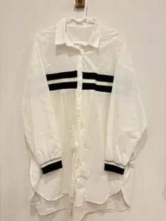 AMERICAN HOLIC 長袖シャツ ロング　ホワイト　サイドスリット入りのサムネイル