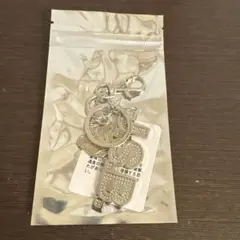 human made KOBE GOLD BAR KEYRING - メルカリ