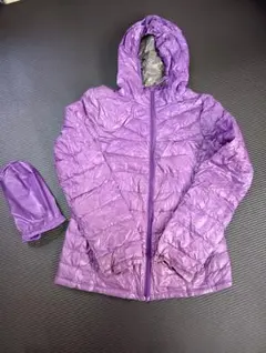 ユニクロ パープル フード付き ウルトラライトダウンパーカ Mサイズ