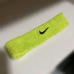 Nike 蛍光イエロー ヘアバンド