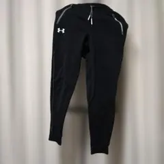 Under Armour 黒 ジャージ 150サイズ