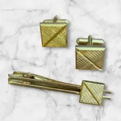 金色メッキ ネクタイピンとカフスボタンセット
