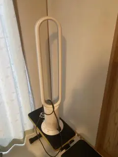 【2021年製】Dyson AM07 タワーファン 本体のサムネイル