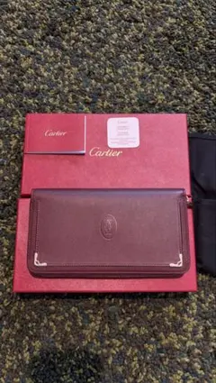 <付属品付き>Cartier バーガンディ 長財布