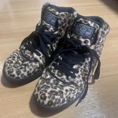 VANS ヒョウ柄 ハイカットスニーカー