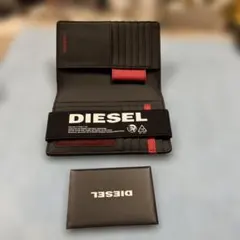 DIESEL 二つ折り財布 ブラック レッド ロゴバンドのサムネイル