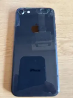iPhone 8 ブラック64GB SIMフリー（画面角に割れあり・動作良好）