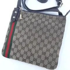 【美品】グッチ　ショルダーバッグ　シェリーライン　ロゴチャーム　GGキャンバス