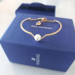 Item thumbnail for item b8473881-5102-496c-a183-beb51e6e8e2b