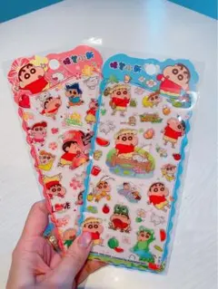 送料込み♡海外限定しんちゃん　ぷっくりキラキラシール２点セット