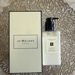 Jo Malone English Pear&Freesiaボディローションのサムネイル