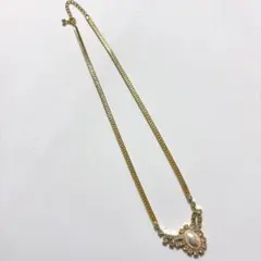 Item thumbnail for item 23c28326-ff7c-4aa2-94d6-93490ec5cebc