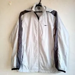 ナイキ　CLIMA-FIT　フード付き裏地メッシュ　ウィンドブレーカー 　М