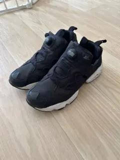 Reebok 24 インスタポンプフューリーOG 黒