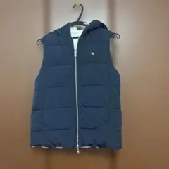 フード付きネイビーダウンベスト　アーノルドパーマー