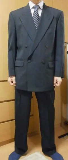 Louis Feraud　メンズスーツ　美品！　春夏素材