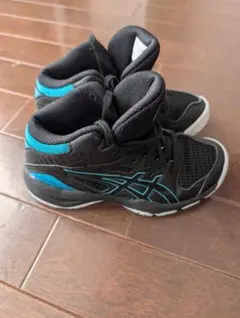 アシックス　DUNKSHOT MB9 19cm