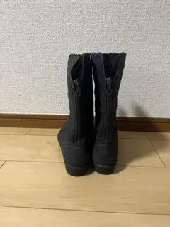 ブラックスエード風ジッパーブーツ