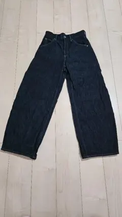 ユニクロ　バギーカーブジーンズ　25