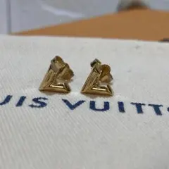 極美品！ Louis Vuitton ロゴモチーフ スタッドピアス 65A - メルカリ