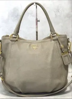 プラダ　バッグ