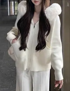 shein ファー付きホワイトジップアップニットカーディガン